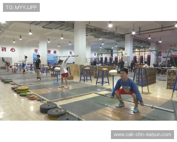 举重俱乐部完善青少年训练档案的数字化管理平台，举重协会官网